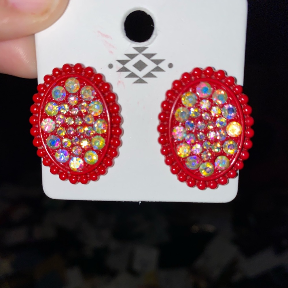 Red stud earrings ❤️